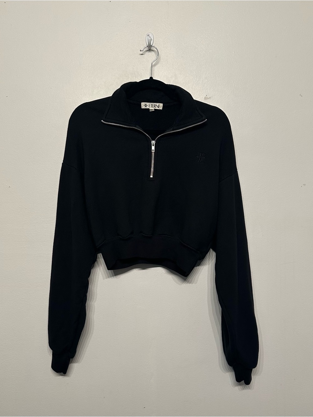 Eterne Cropped Half Zip Sweatshirt XS